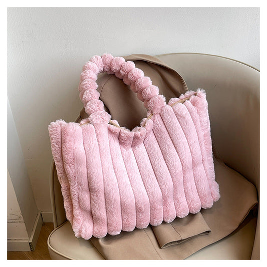 Velvra | Den blødeste taske til vinterens hyggestil