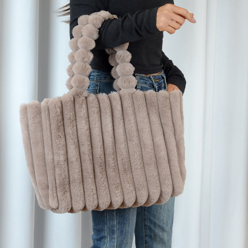 Velvra | Den blødeste taske til vinterens hyggestil