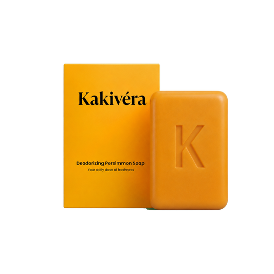 Kakivéra – Genopdag Frisk, Ren Hud Med Japansk Kaki-Tannin, Der Neutraliserer Aldringens Lugt